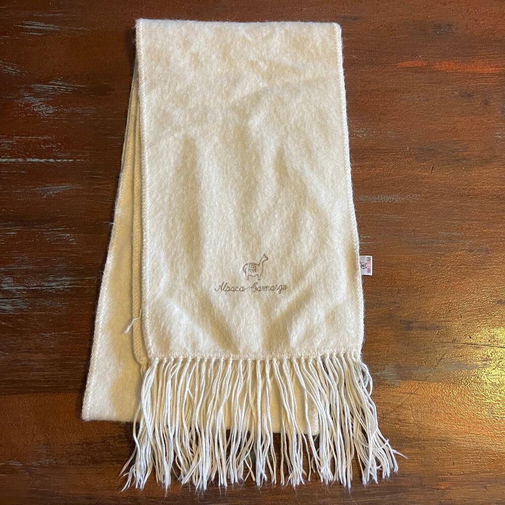 ALPACA Scarf by Alpaca Camargo